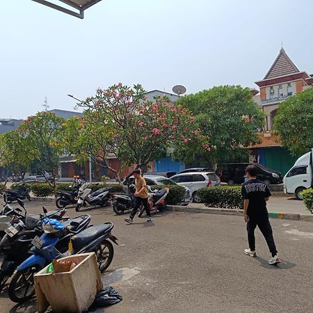 Hotel Ratana Cengkareng Syariah Jakarta Exteriér fotografie