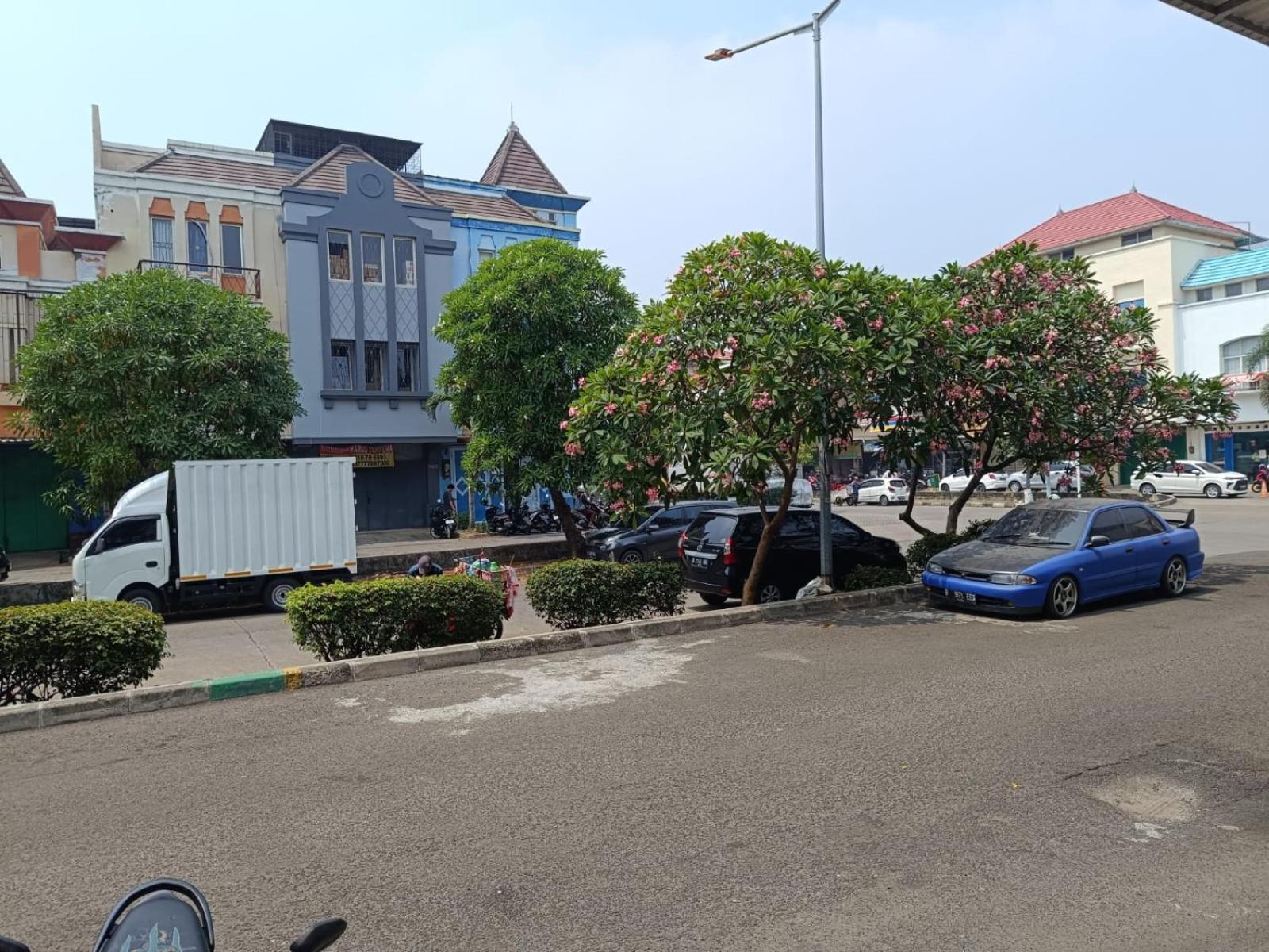 Hotel Ratana Cengkareng Syariah Jakarta Exteriér fotografie